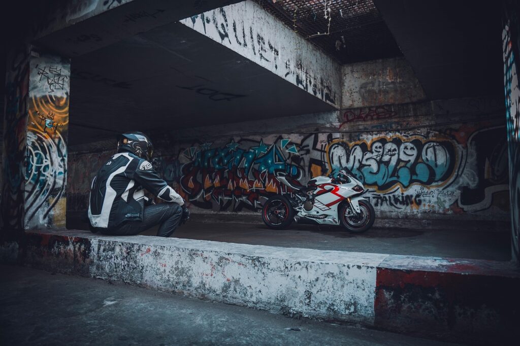 ナースが夜勤で眠れない時の解決策は？