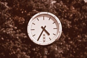 夜勤で体内時計をリセットするための効果的な方法は？